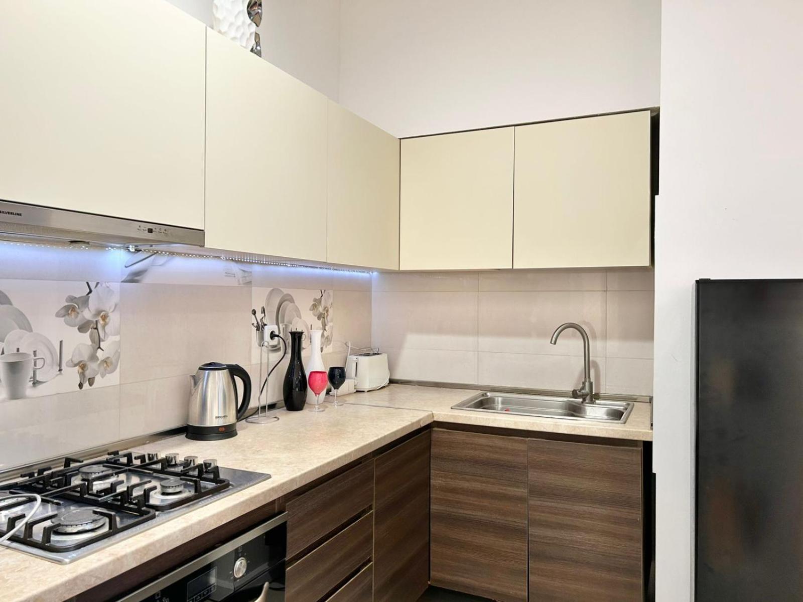 City Center - Next To Holiday Inn -2Br Apartment Tbiliszi Kültér fotó
